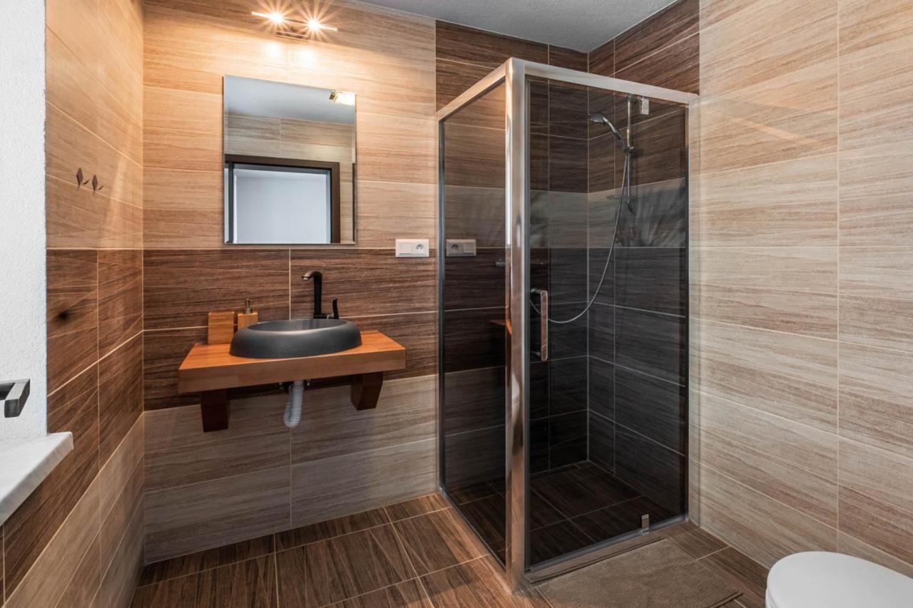 Apartmany Janosik เทรโควา ภายนอก รูปภาพ